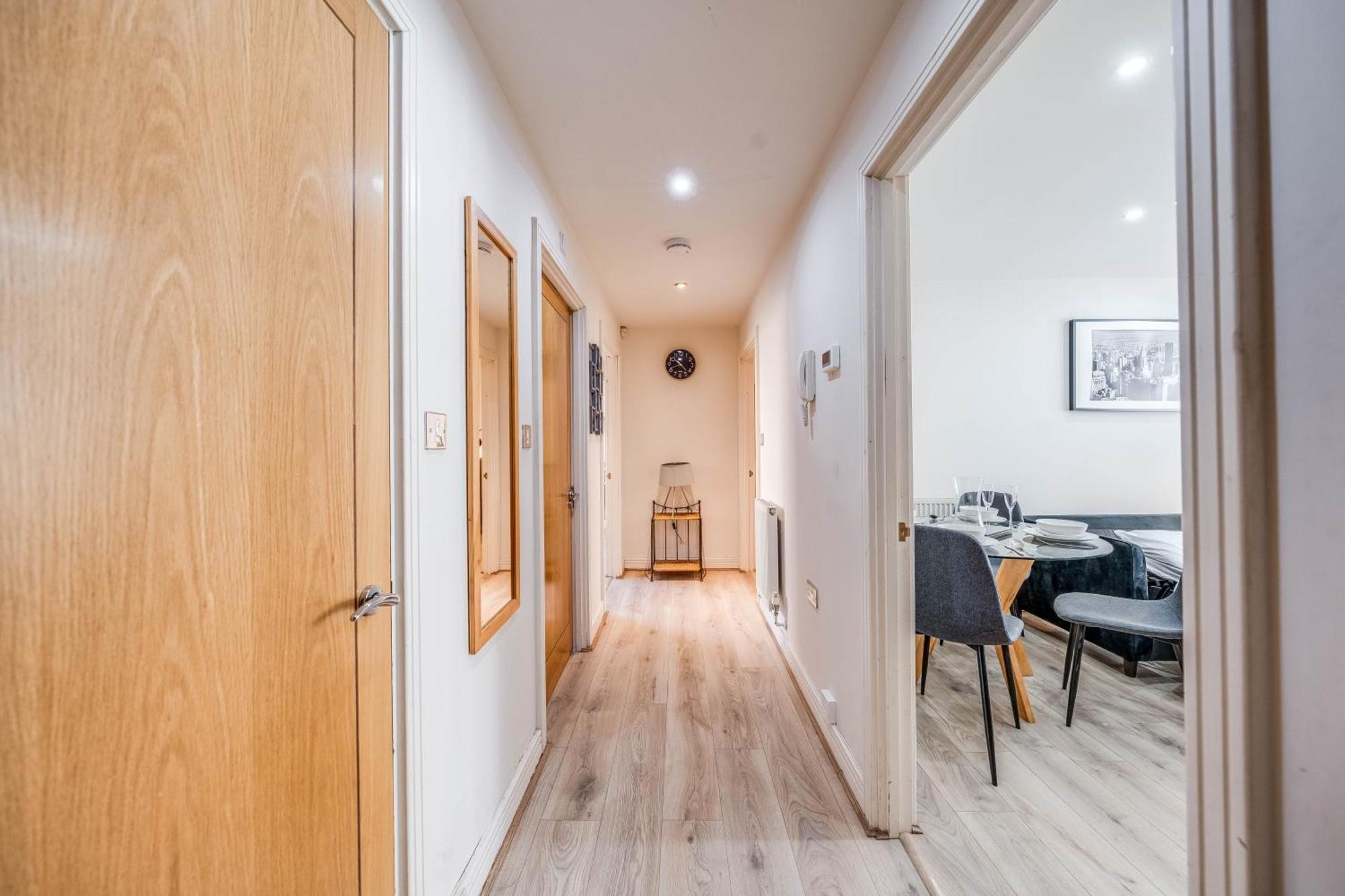 Apartament Canary Wharf O2 Excel Flat With Parking & Balcony