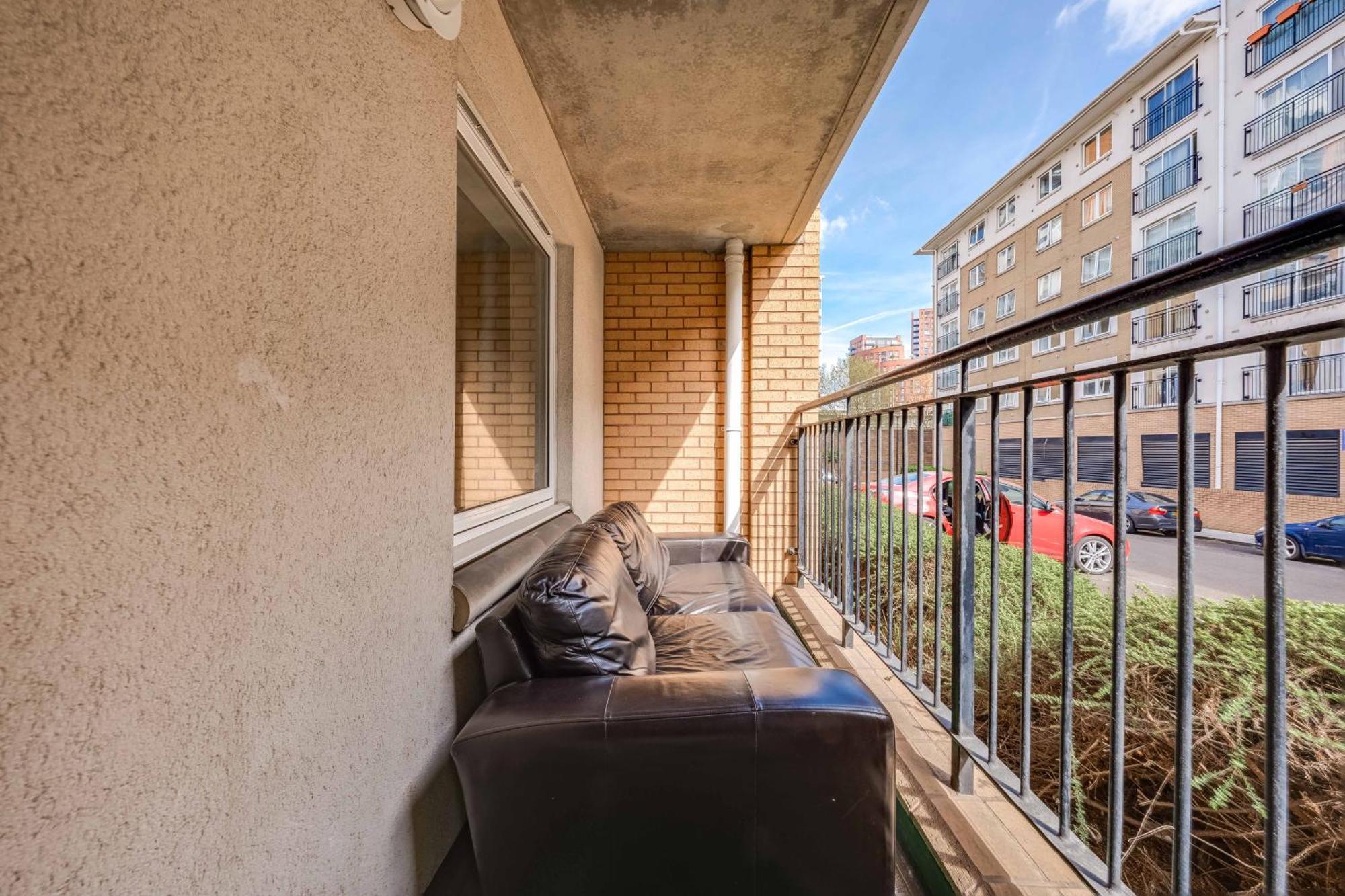 Apartament Canary Wharf O2 Excel Flat With Parking & Balcony Londra